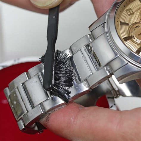 how to clean a stainless steel rolex watch|my rolex watch keeps stopping.